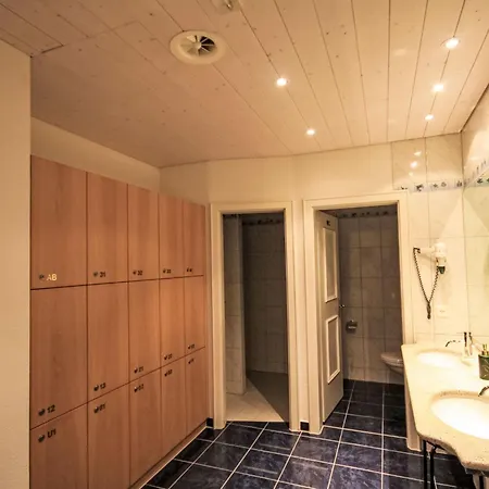 Appartamento Chateau A-1 By Interhome *